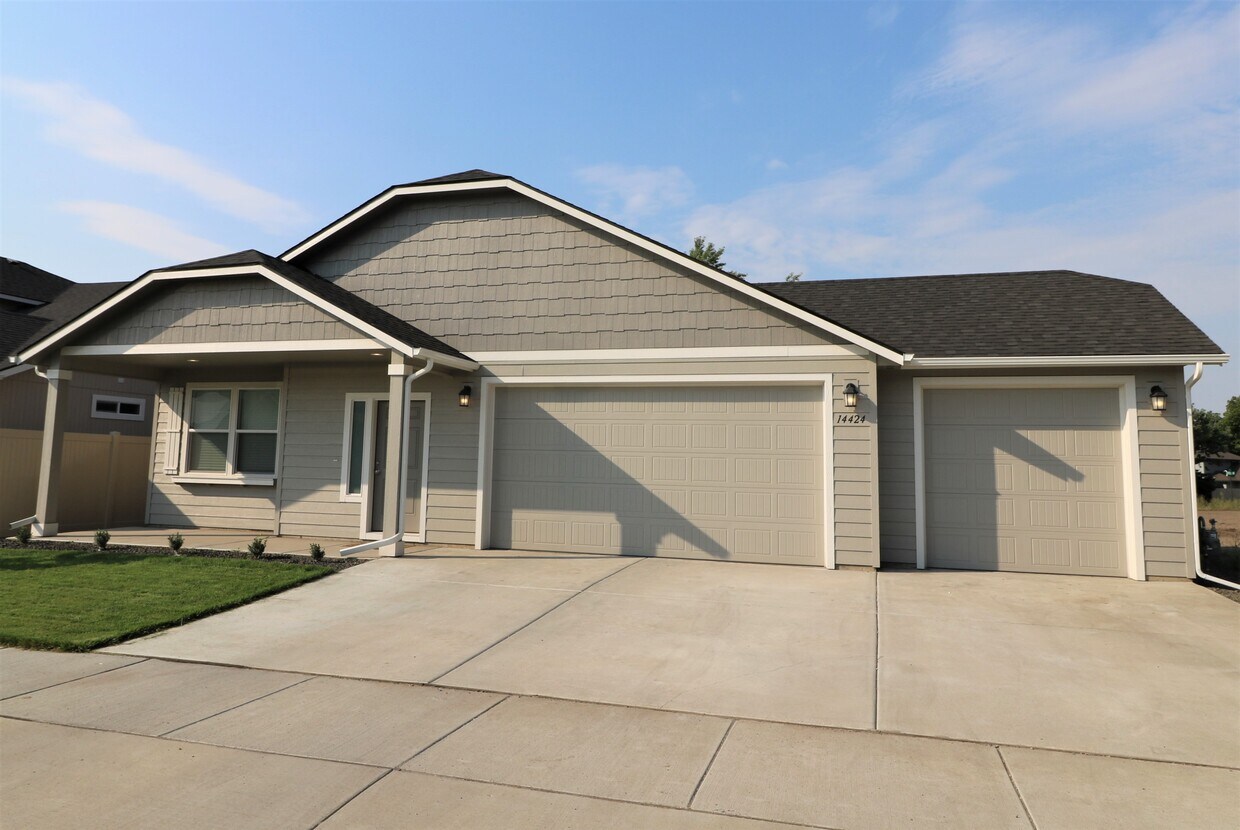 14424 E Sanson Ave, Spokane, WA 99216 House for Rent in Spokane, WA