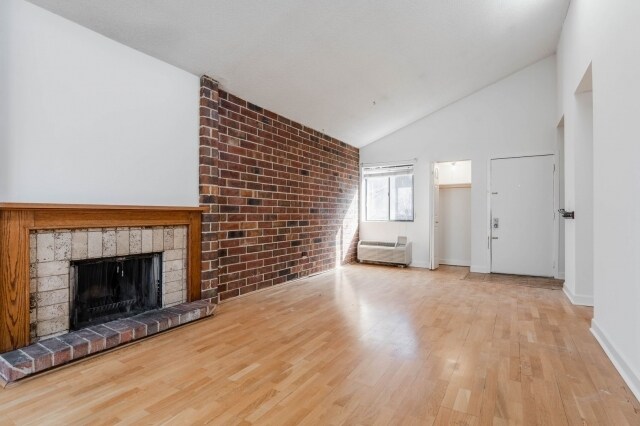 Foto del edificio - 915 W Montana St