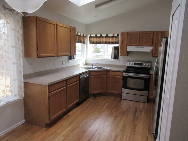 Building Photo - 3091 Leoti Dr