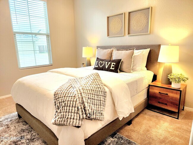 Foto del edificio - 5256 W Leodra Ln