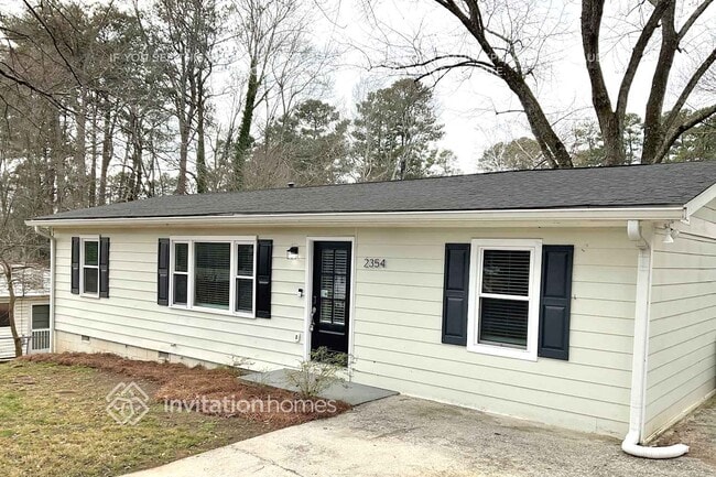 Building Photo - 2354 Beverly Ln