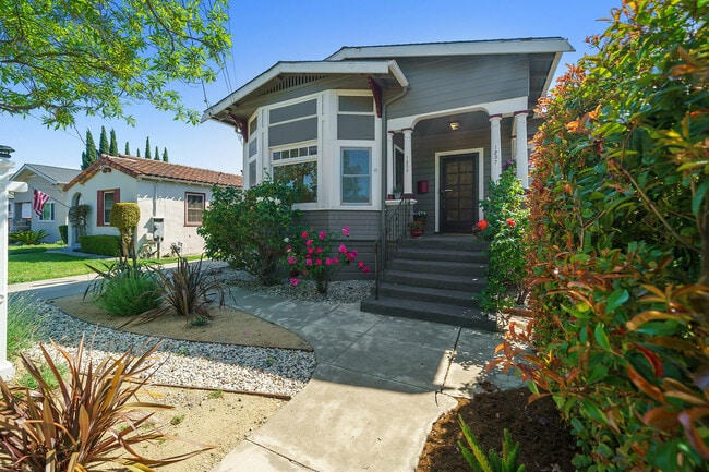 Photo - 1227 Sherman St Townhome