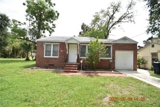 Building Photo - 1435 E Paris St