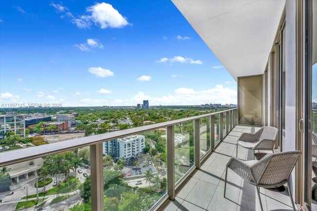 Foto del edificio - 2678 Tigertail Ave