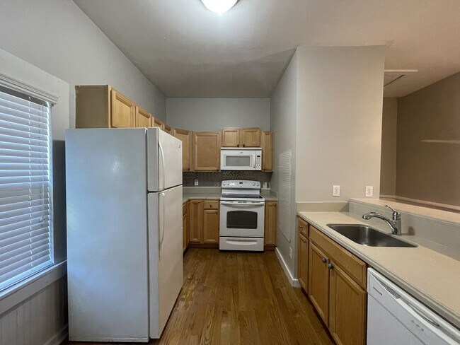 Foto del edificio - 882 Walnut St Ln