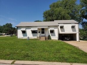 Building Photo - 3503 St Sebastian Ln