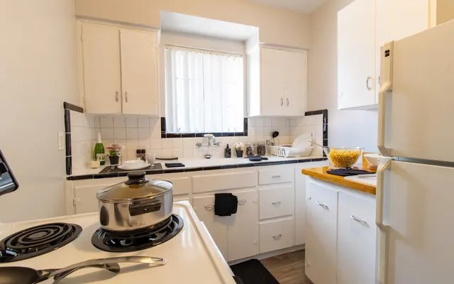 Building Photo - Lake Ivanhoe Shores Apartments