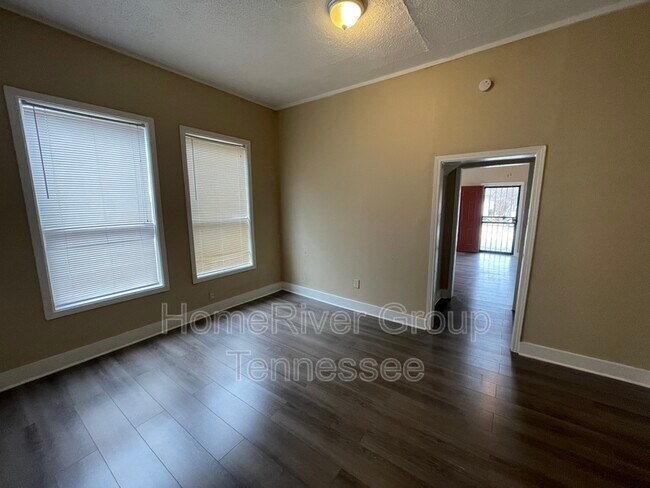 Foto del edificio - 1603 Waverly Ave