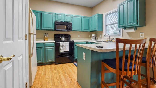 Building Photo - 2505 Winder Dr