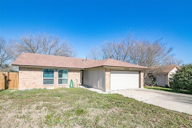 Foto del edificio - 1505 Quail Valley Dr