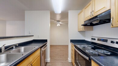 Interior Photo - Crown Pointe