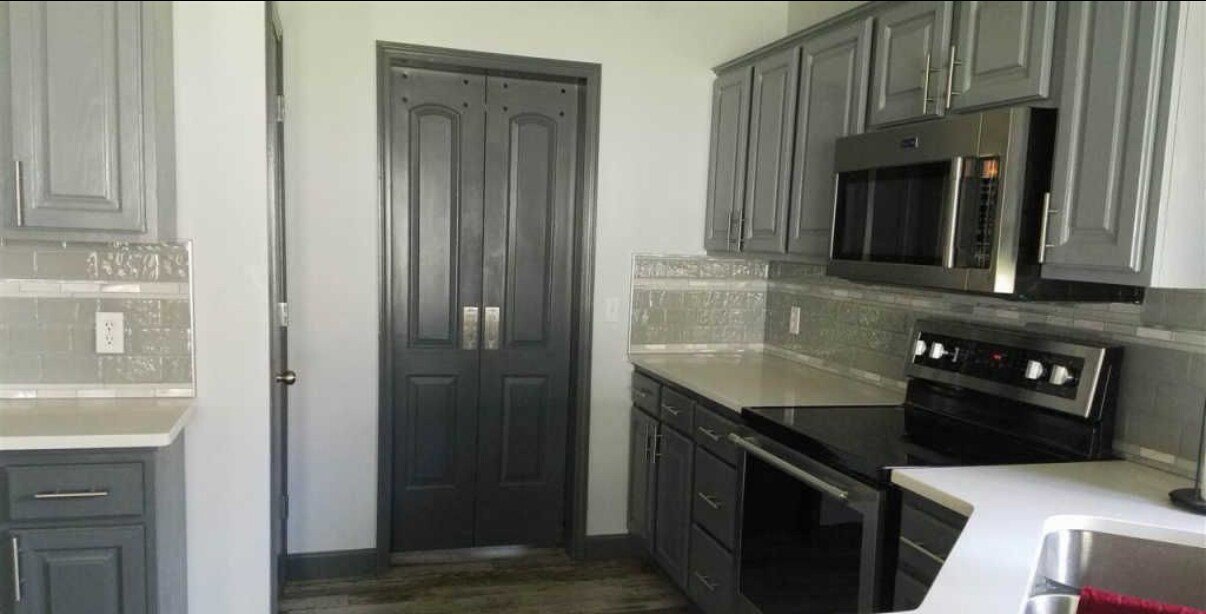 Foto principal - 3855 N 210th St