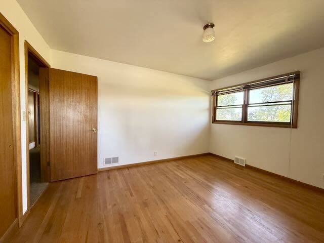 Building Photo - 800 E Scenic Dr