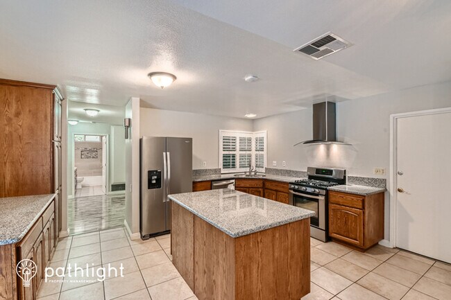 Building Photo - 10237 Golden Yarrow Lane, Rancho Cucamonga...