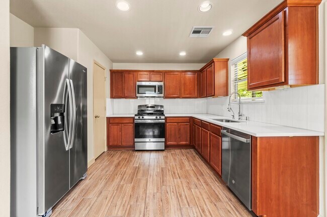 Foto del edificio - 21522 Daylily Hills Dr