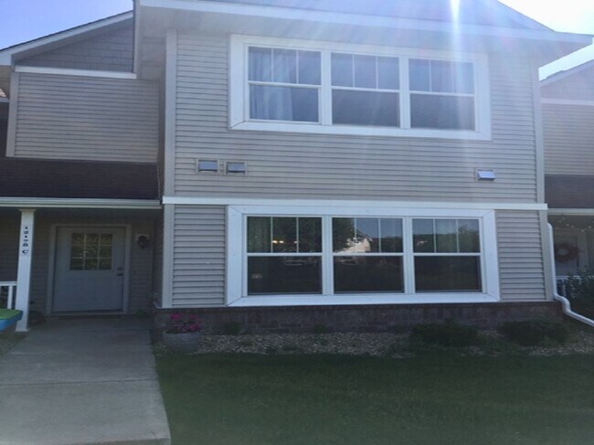 Foto del edificio - 12178 Yancy St NE