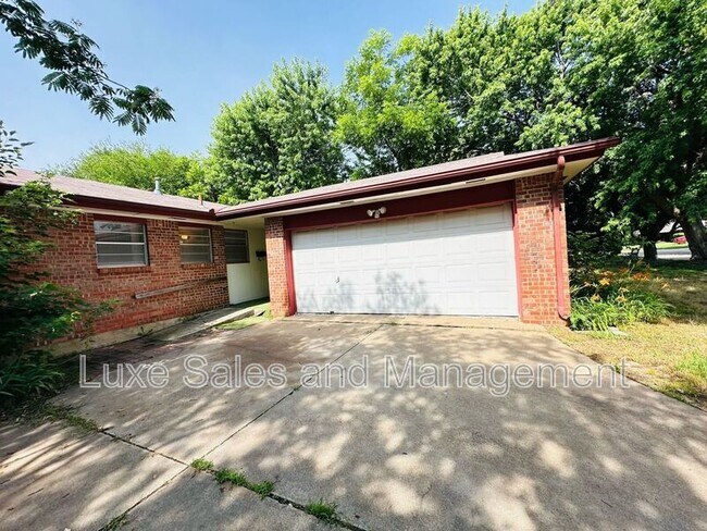 Foto del edificio - 4313 Epperly Dr