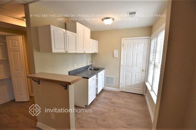 Building Photo - 3443 Kenilworth Ct