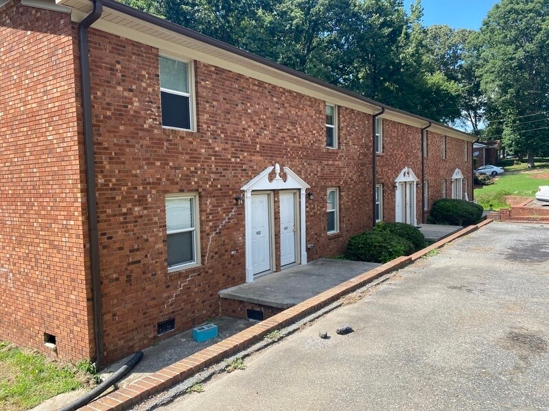 1422 Sherwood Dr, Kannapolis, NC 28081 Townhome Rentals in Kannapolis