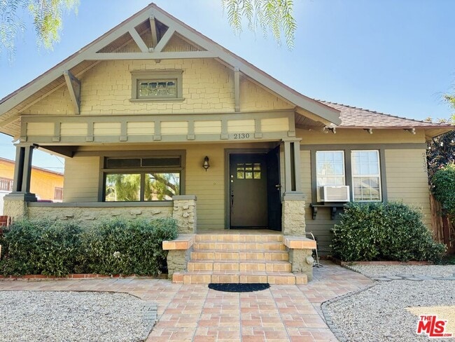 Foto del edificio - 2130 W 29th Pl