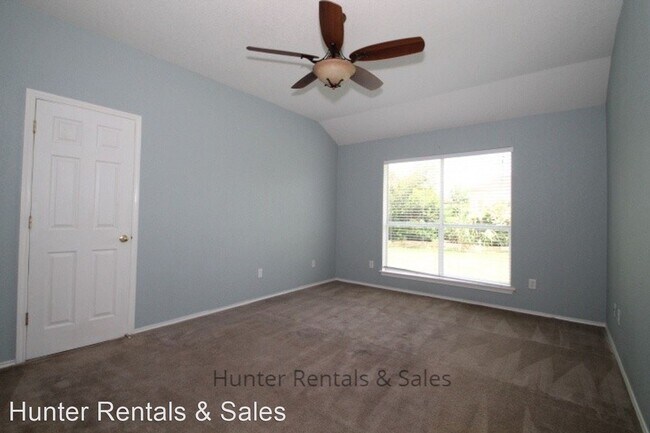 Building Photo - 4 br, 2 bath House - 4409 Oak Vista Circle