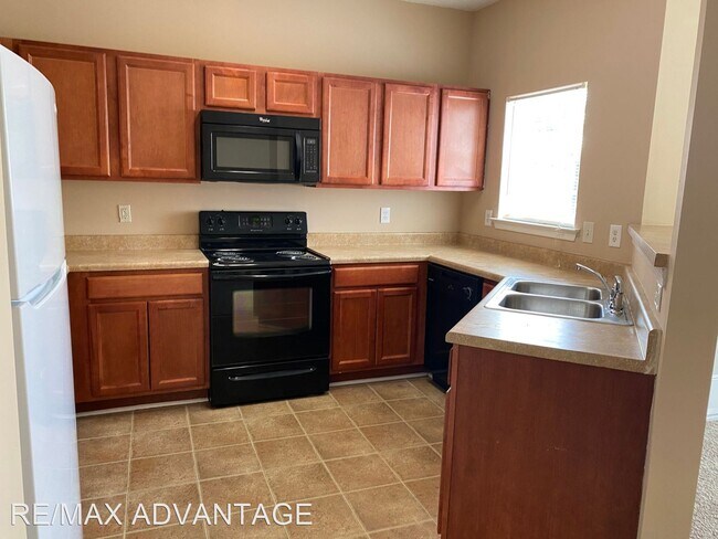 Foto del edificio - 3 br, 2.5 bath House - 2393 COACH WAY