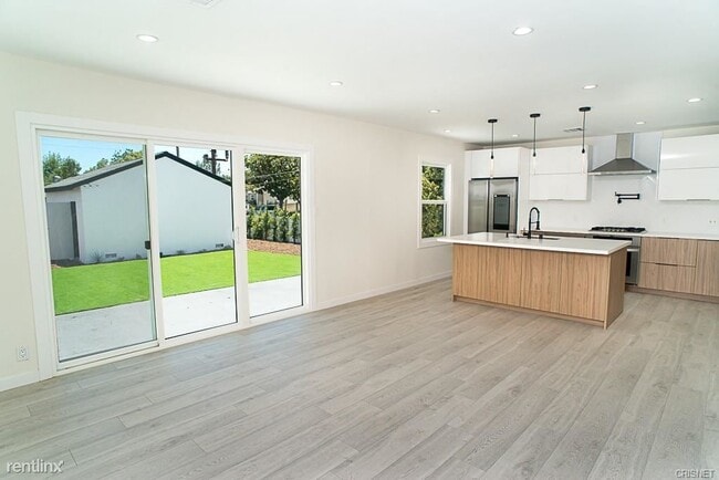Building Photo - 3 br, 2 bath House - 16666 Gilmore St