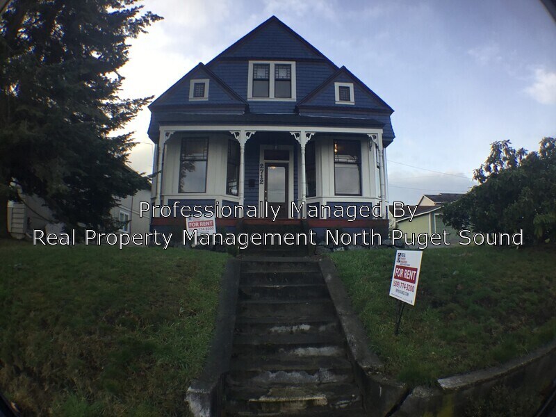 Primary Photo - 2712 Pine St