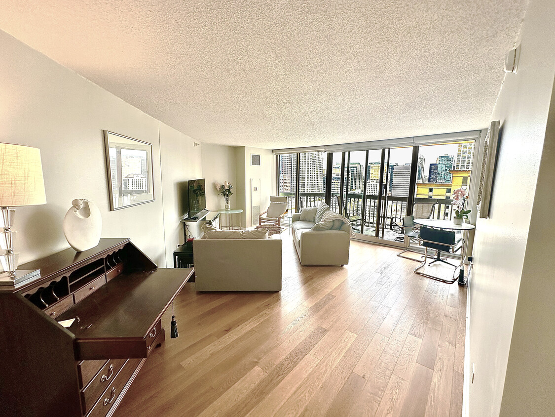 Living Room with View - 545 N Dearborn St