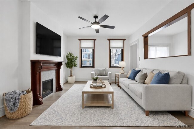 Building Photo - 444 W Ferry St