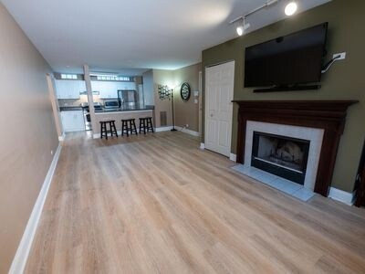 Primary Photo - 301 W Goethe St