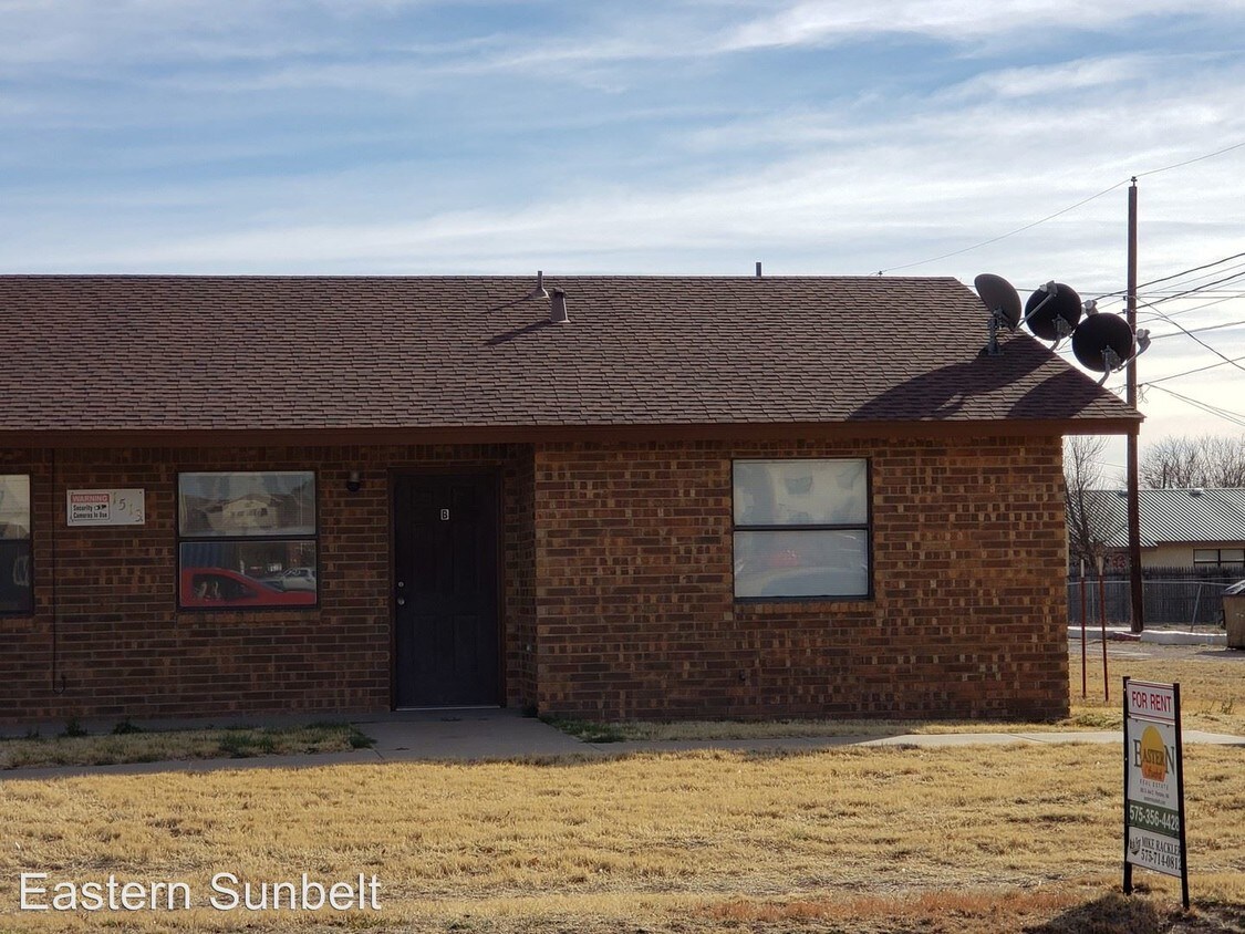 Primary Photo - 1513 S Avenue I