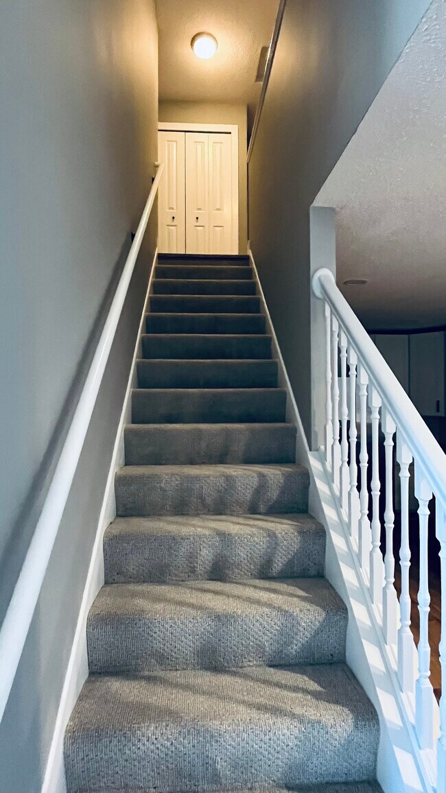 Foto del edificio - 17020 Eastwood Ave