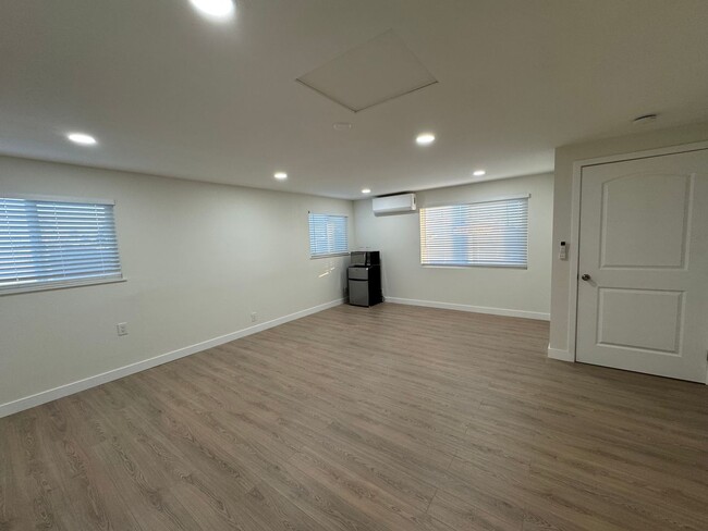 Photo - 17122 Santa Lucia St Apartment