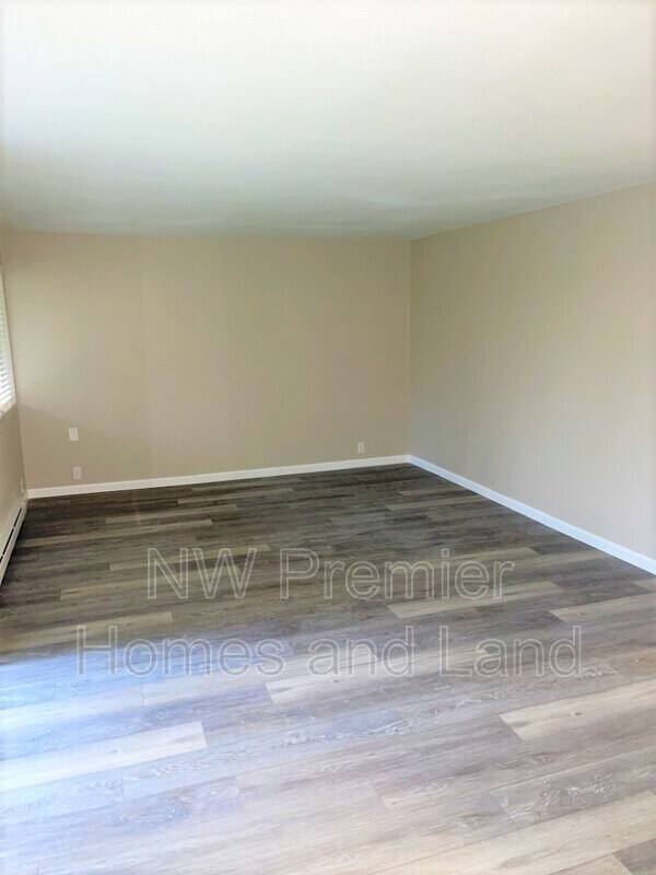 Foto del edificio - 9546 Silverdale Loop Rd NW
