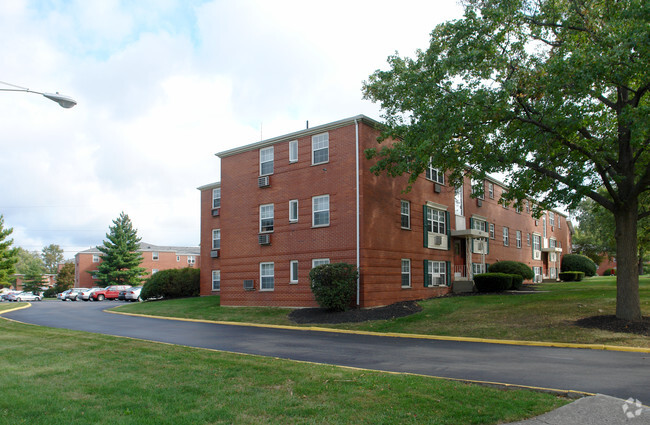 Foto del edificio - University Village