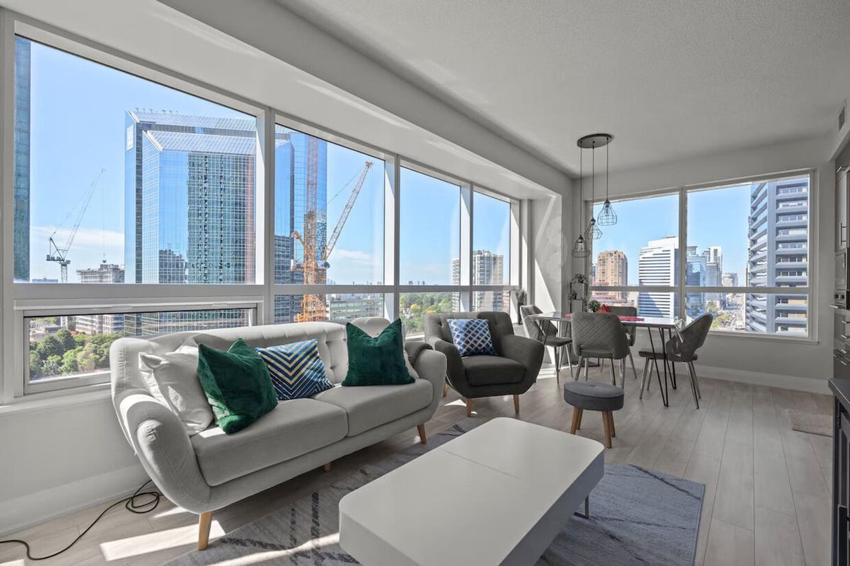 Photo principale - 4790 Yonge St