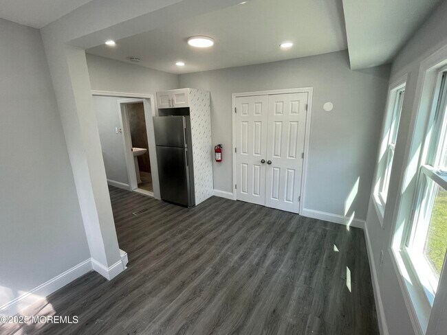 Foto del edificio - 413 Ridge Ave