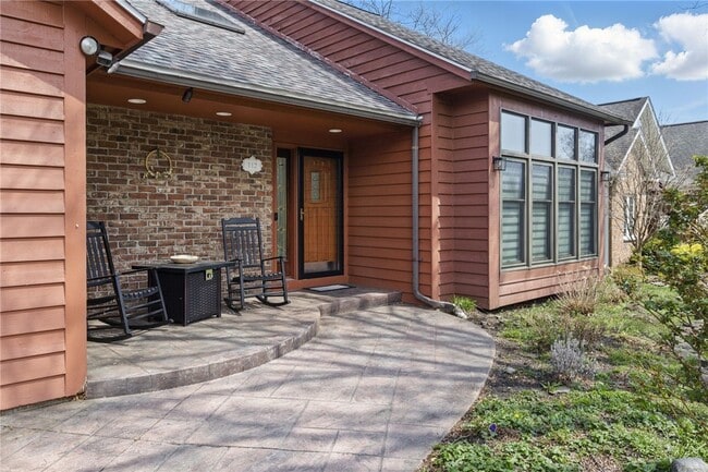 Foto del edificio - 112 Heather Ridge