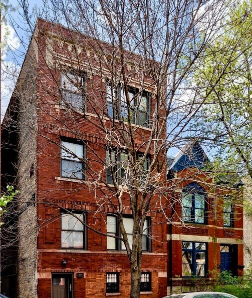 Foto del edificio - 1320 N Wicker Park Ave