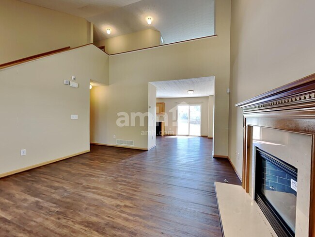 Building Photo - 5547 Glenchester Dr