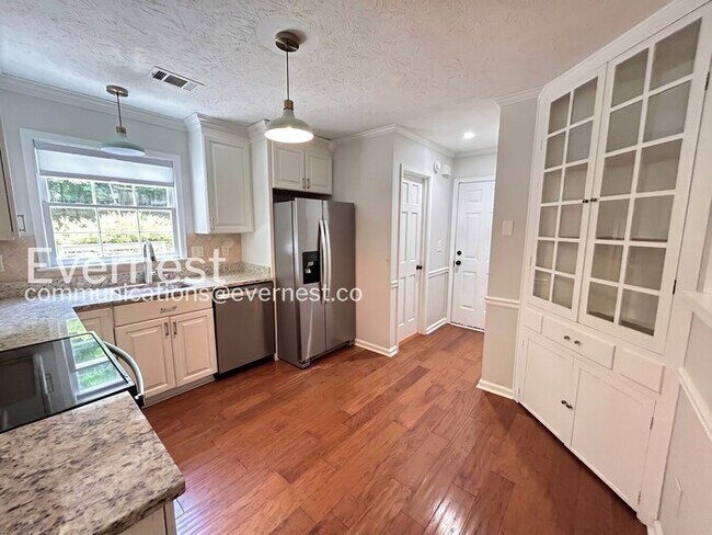 Foto del edificio - 2219 Heritage Trace Dr