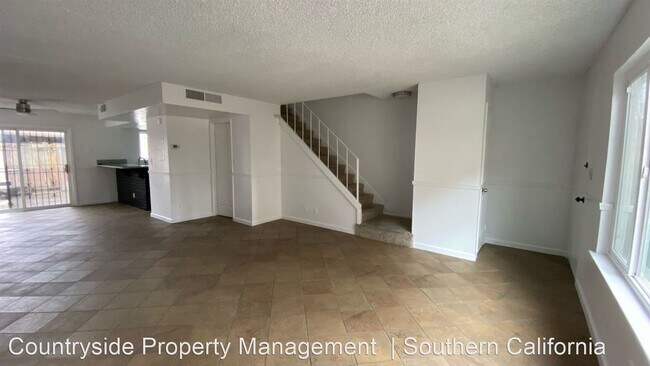 Building Photo - 3 br, 1.5 bath House - 5188 E. Ashlan Aven...