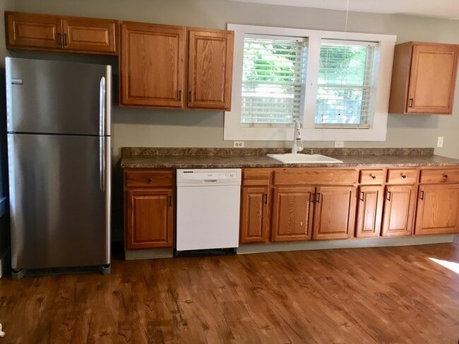 Building Photo - 41-43 Middlesex St