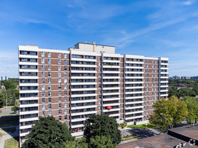 Building Photo - 10 Bridletowne Circle 20, 30, 40 & 50 Aurora