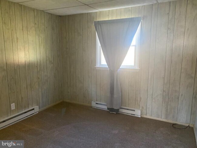 Foto del edificio - 7523 Dogwood Rd