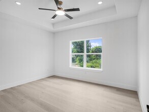 Building Photo - 4111 E Toliver St