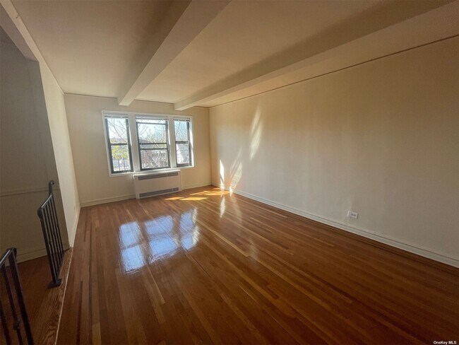 Building Photo - 89-11 Sergei Dovlatov Way