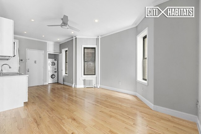 Building Photo - 168 E 82nd St