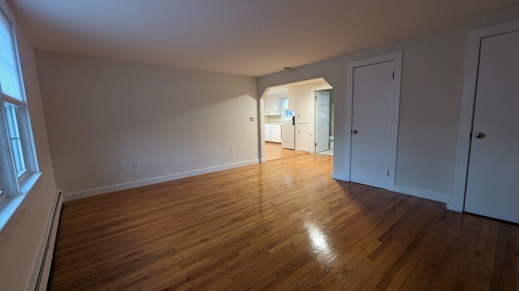6 Union St Unit 3, Foxboro, MA 02035 Room for Rent in Foxboro, MA